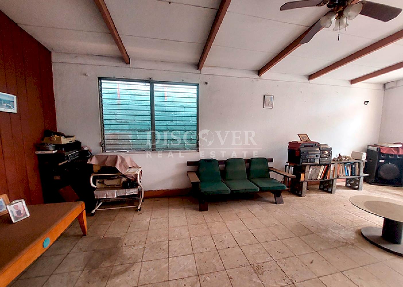 House for Sale in Las Brisas - Investment Opportunity