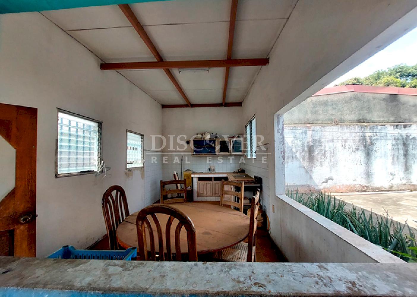  House for Sale in Las Brisas - Investment Opportunity