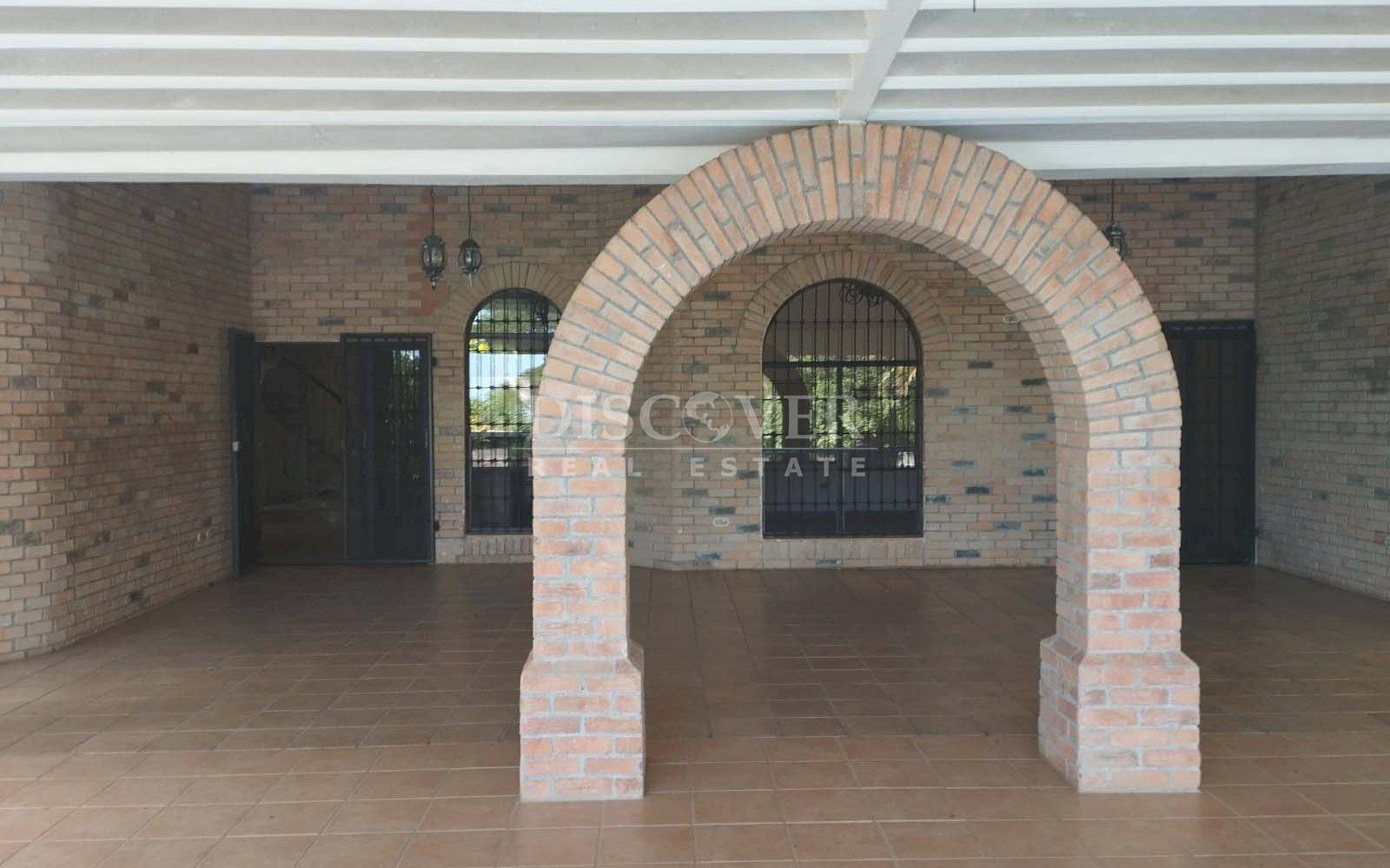  House for Sale/Rent in the Carretera Sur Residential area