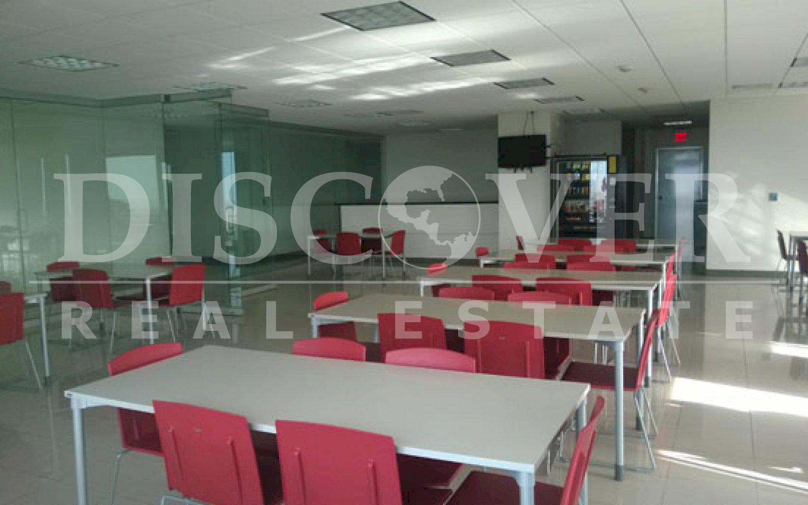 https://images.discovernica.com/propiedad/1600/ID_6228_EDIFICIO._MODULO.ALQUILER.MANAGUA.PROCREDIT_5_.jpg