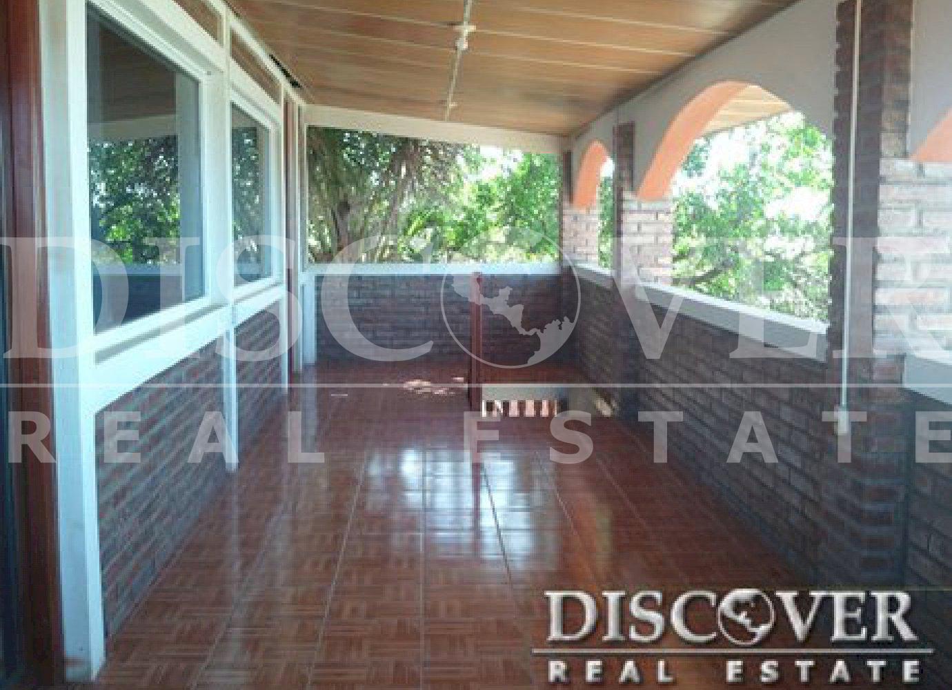 https://images.discovernica.com/propiedad/1600/ID_6893_CASA.PLAYA.MIRAMAR.LEON.NICARAGUA_3_.jpg