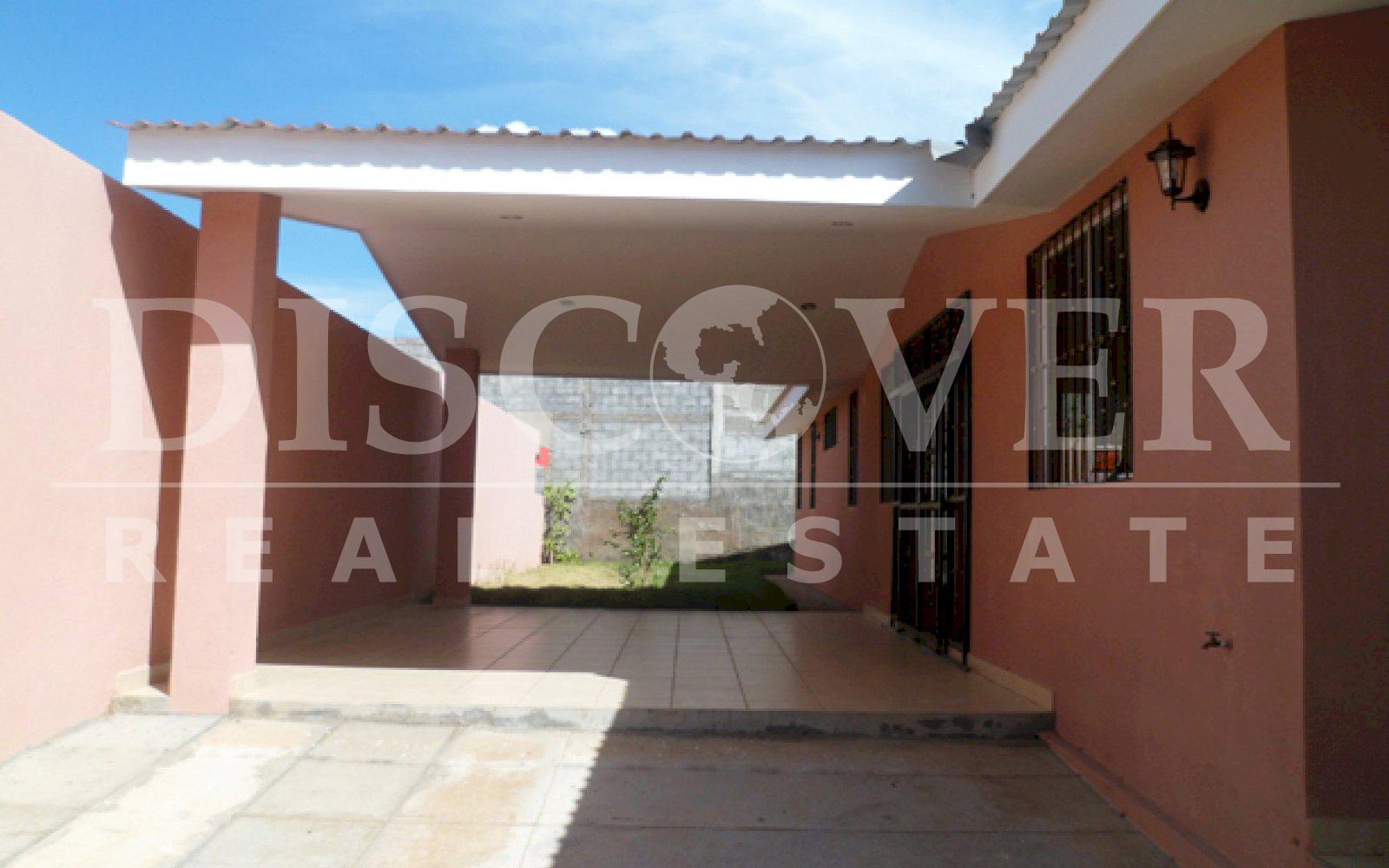  House for Rent in Lomas del Valle Residential, Managua ID 8574
