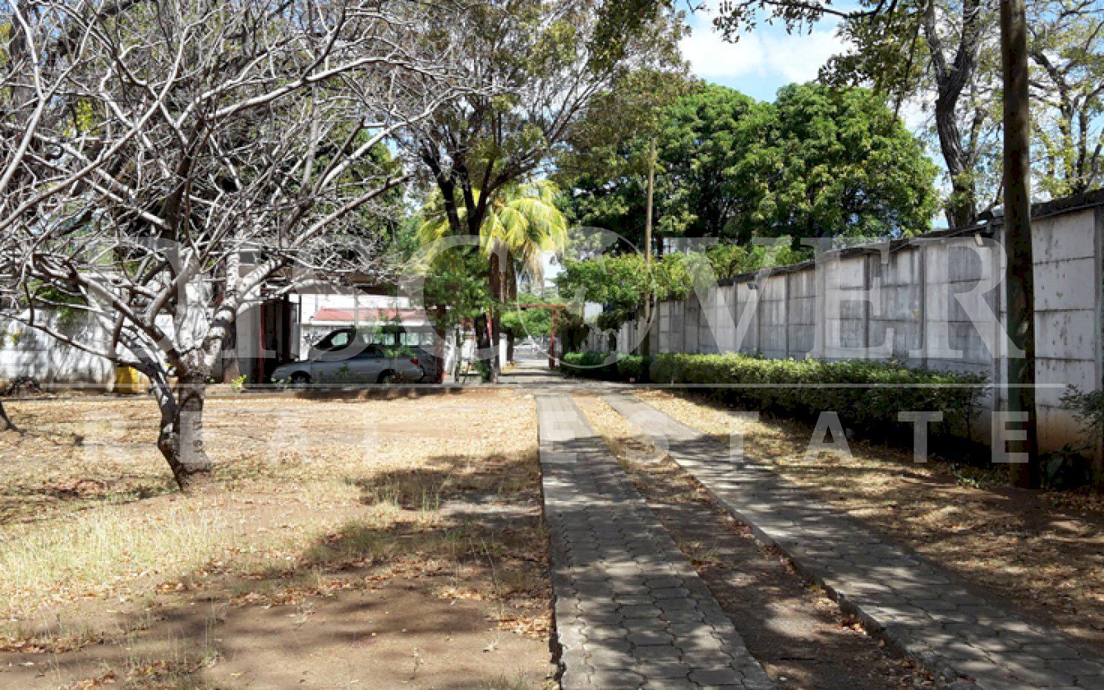 https://images.discovernica.com/propiedad/1600/ID_8667_TERRENO_EN_VENTA._MANAGUA.TERESIANO._5_.jpg