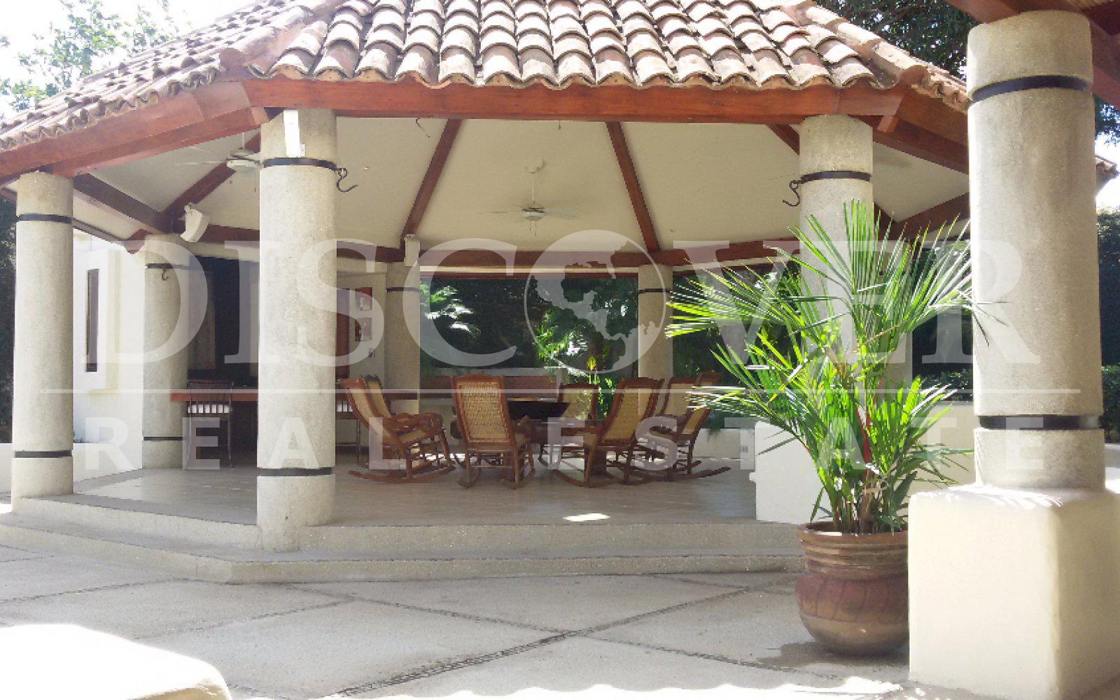 https://images.discovernica.com/propiedad/1600/ID_8739_CASA.VENTA.ALQUILER.SANTODOMINGO_13_.jpg