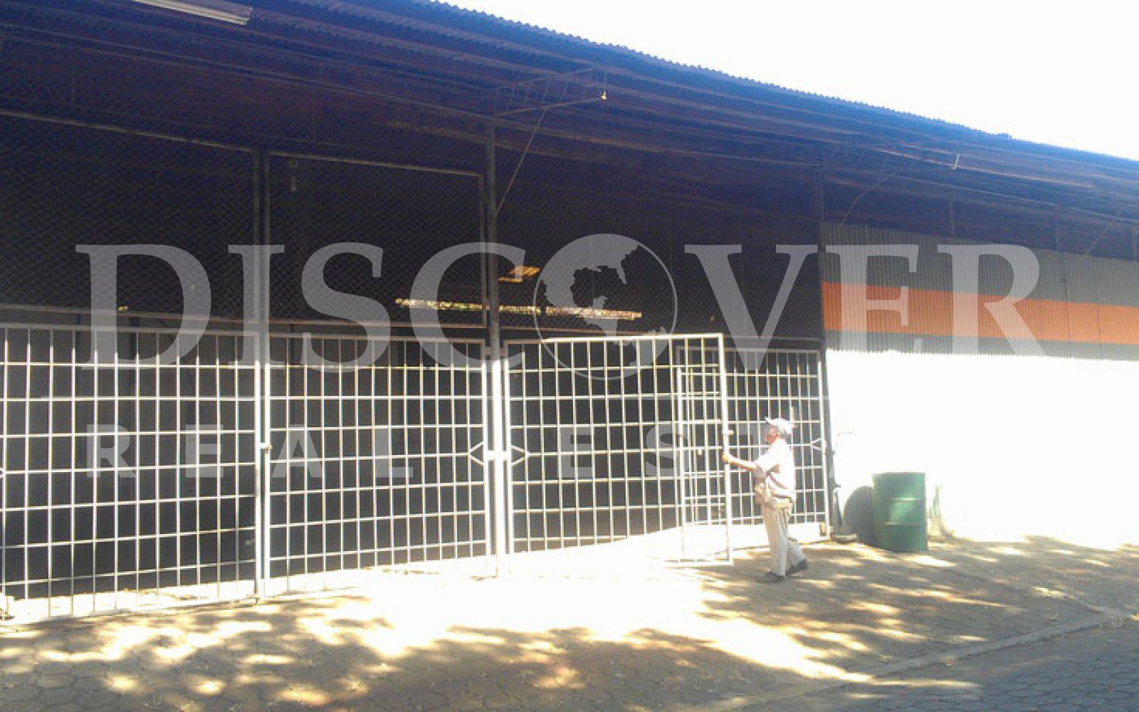 https://images.discovernica.com/propiedad/1600/ID_8853_BODEGA_EN_ALQUILER._LEON_4_.jpg
