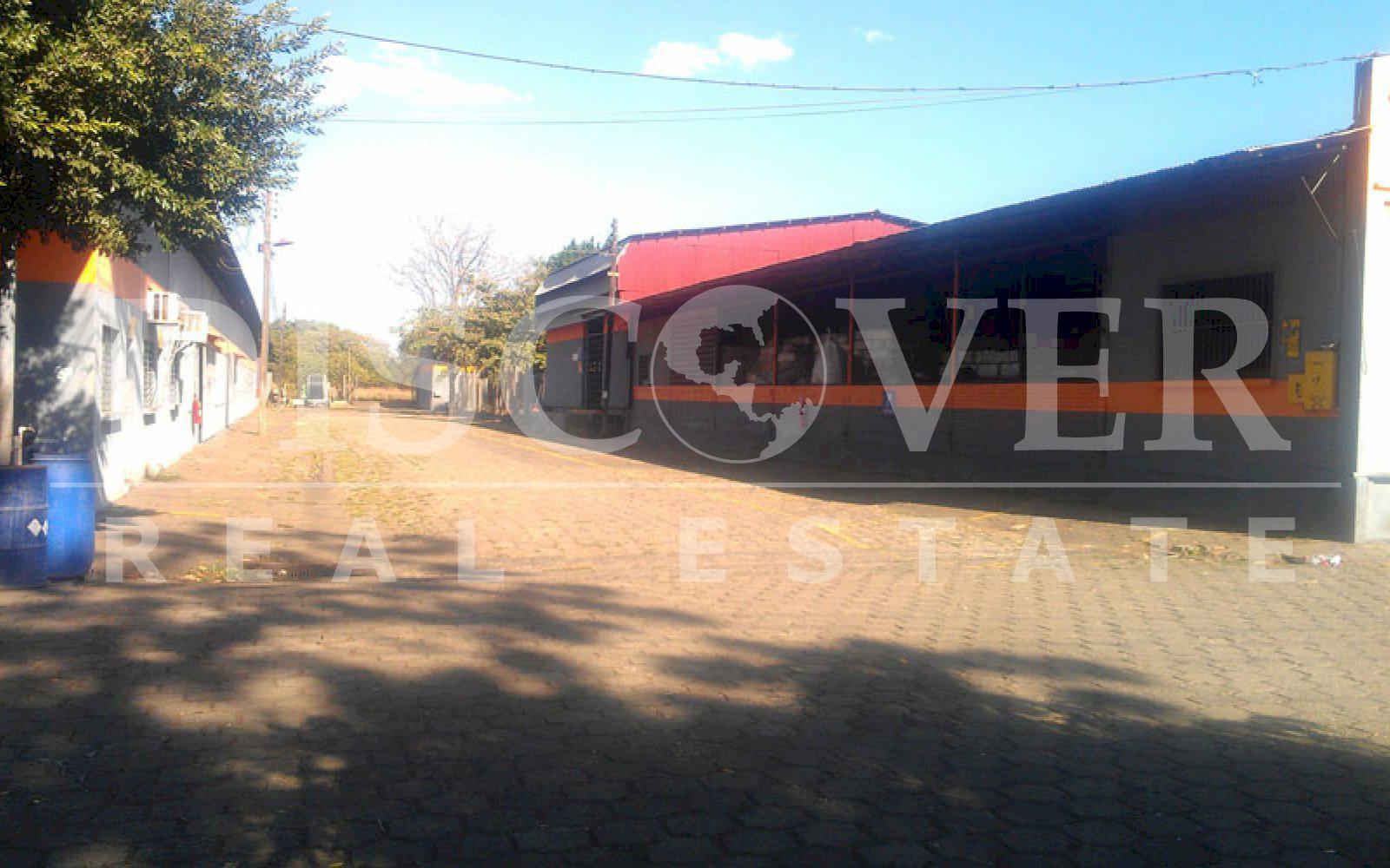 https://images.discovernica.com/propiedad/1600/ID_8854_BODEGA_236_METROS.LEON_5_.jpg