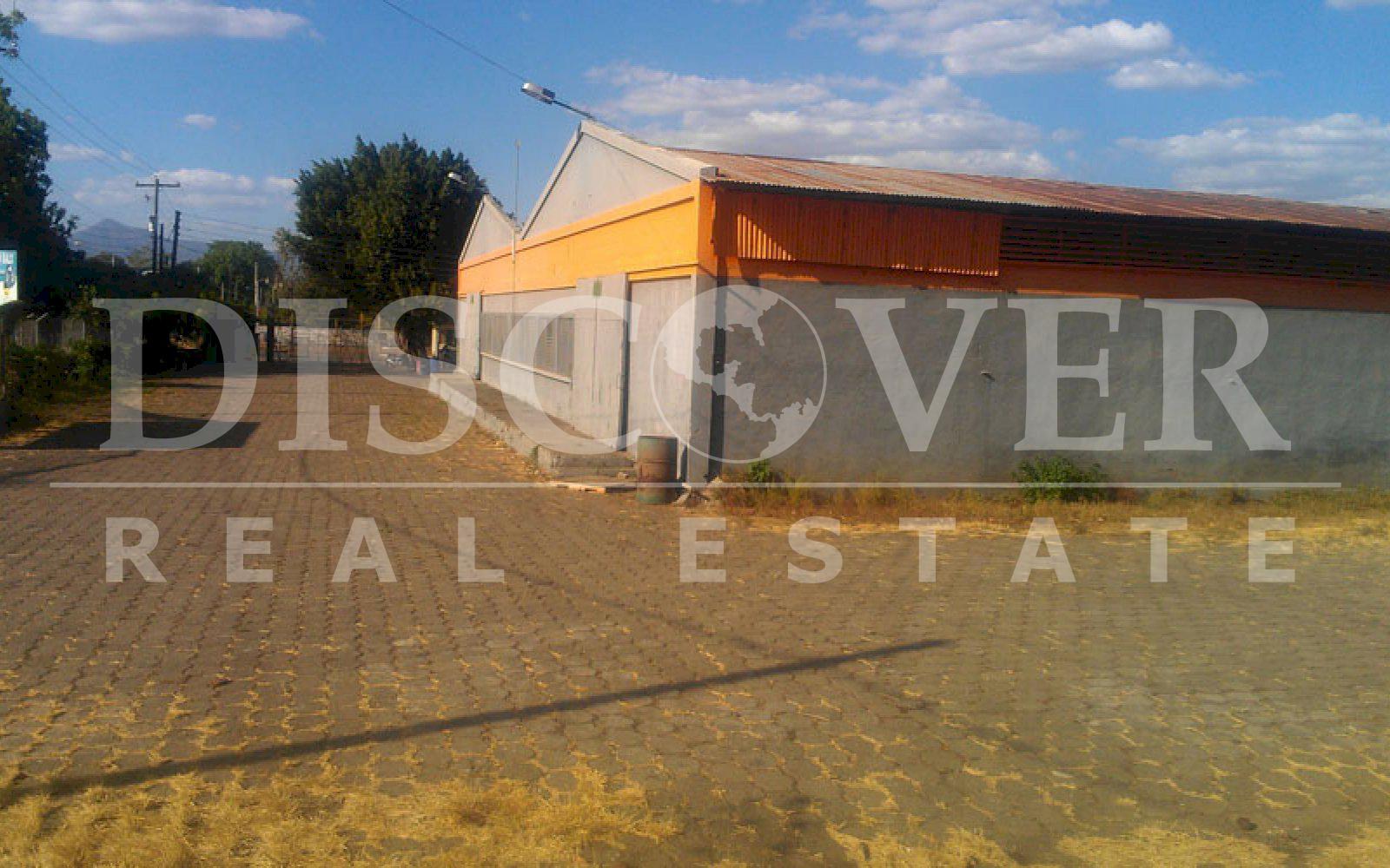 https://images.discovernica.com/propiedad/1600/ID_8855_BODEGA_MIL_METROS.LEON_5_.jpg