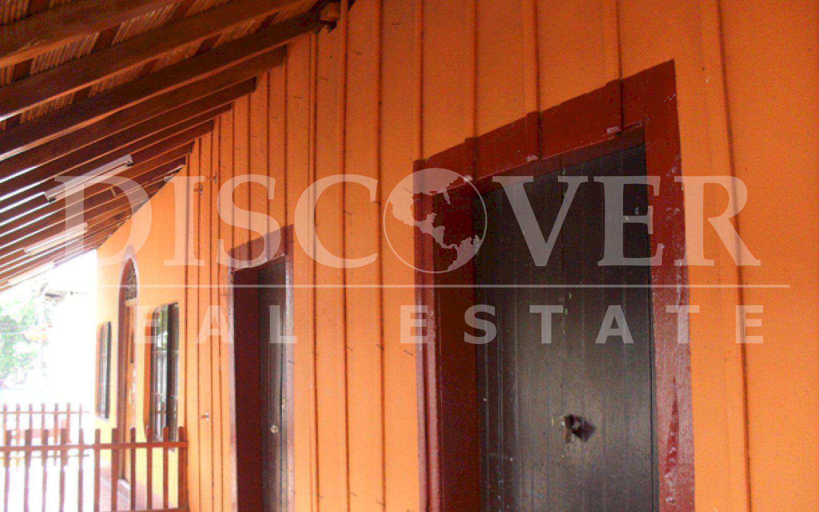 Colonial-style square with tile roofs for Rent in Nindiri ID 8826