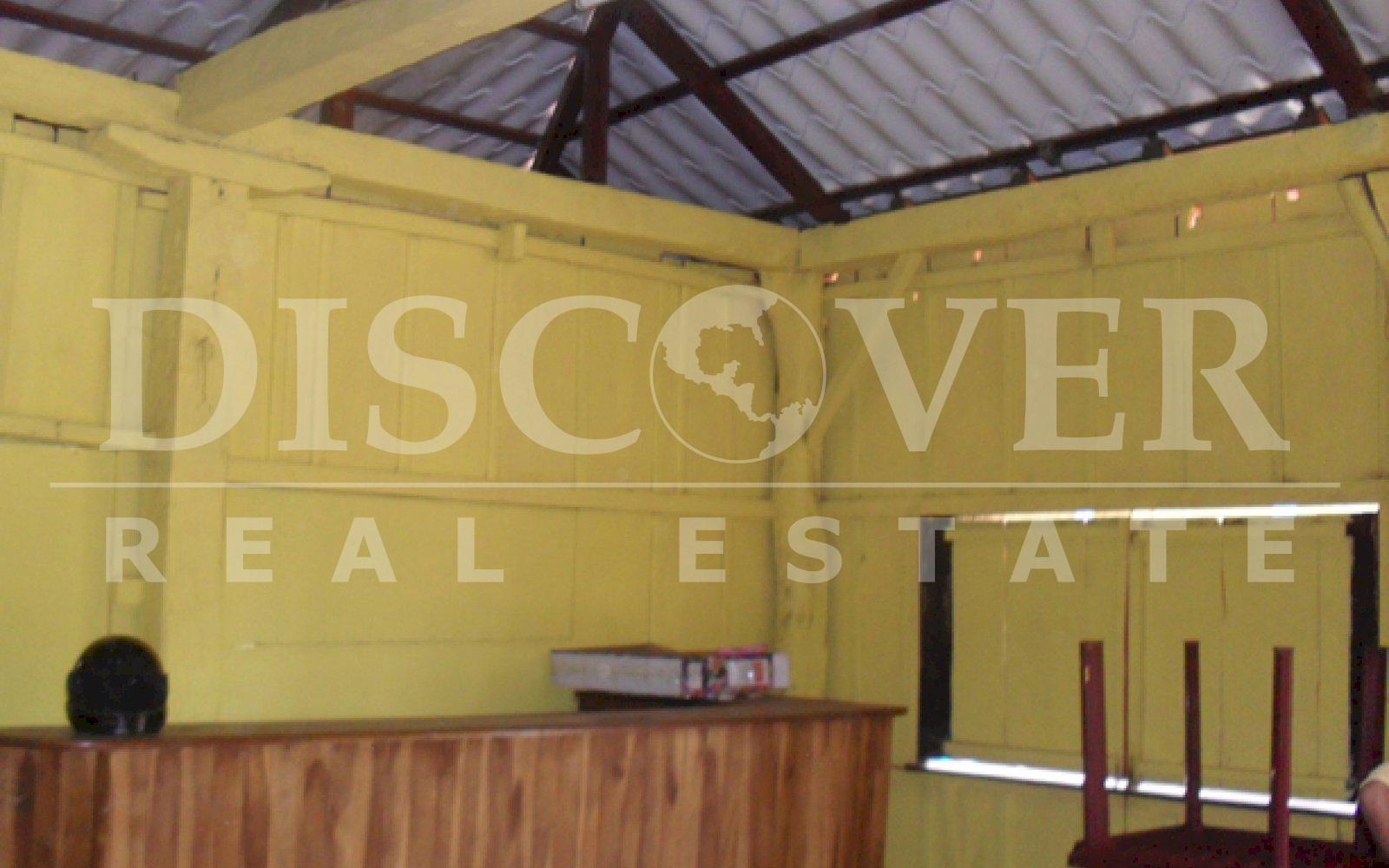 Colonial-style square with tile roofs for Rent in Nindiri ID 8826