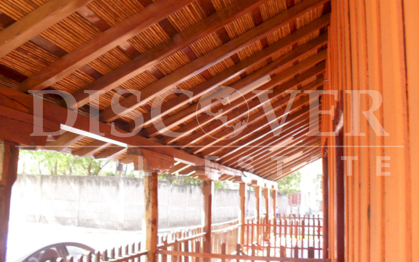 Colonial-style square with tile roofs for Rent in Nindiri ID 8826