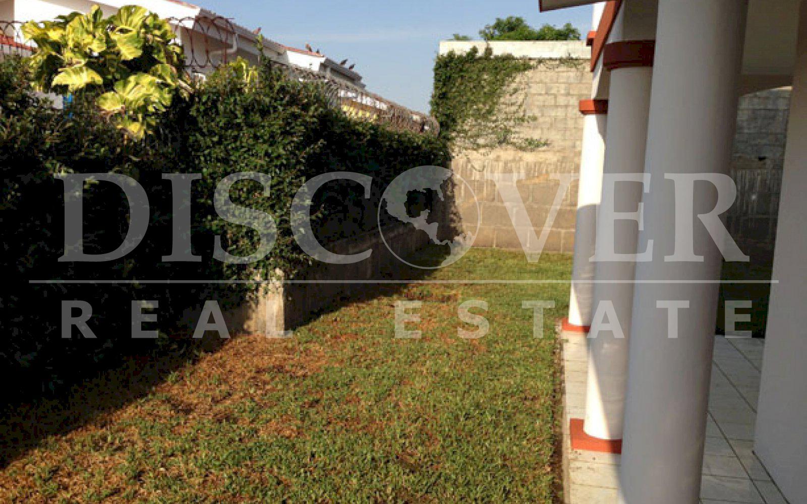  Beautiful 2 storey House for Rent in Lomas of NotreDame ID 8863