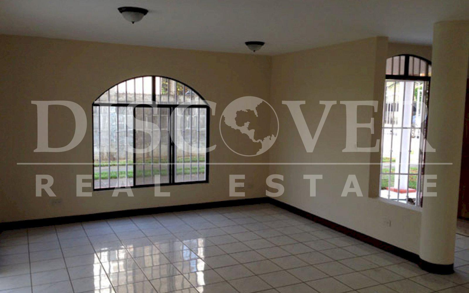  Beautiful 2 storey House for Rent in Lomas of NotreDame ID 8863