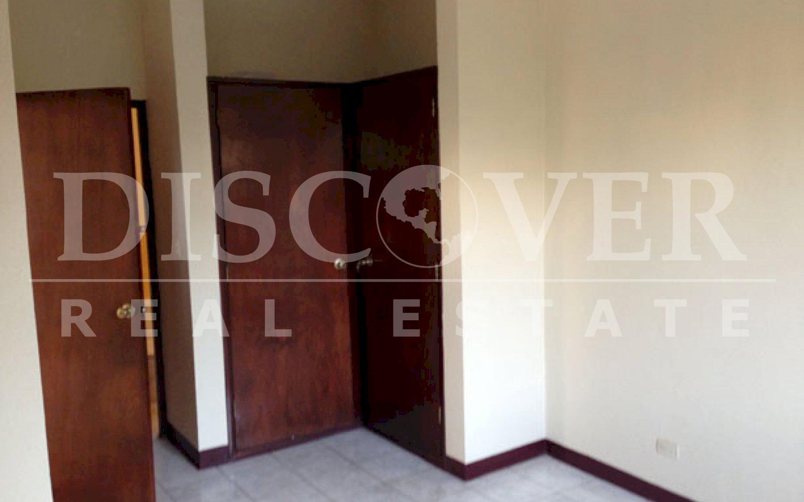  Beautiful 2 storey House for Rent in Lomas of NotreDame ID 8863