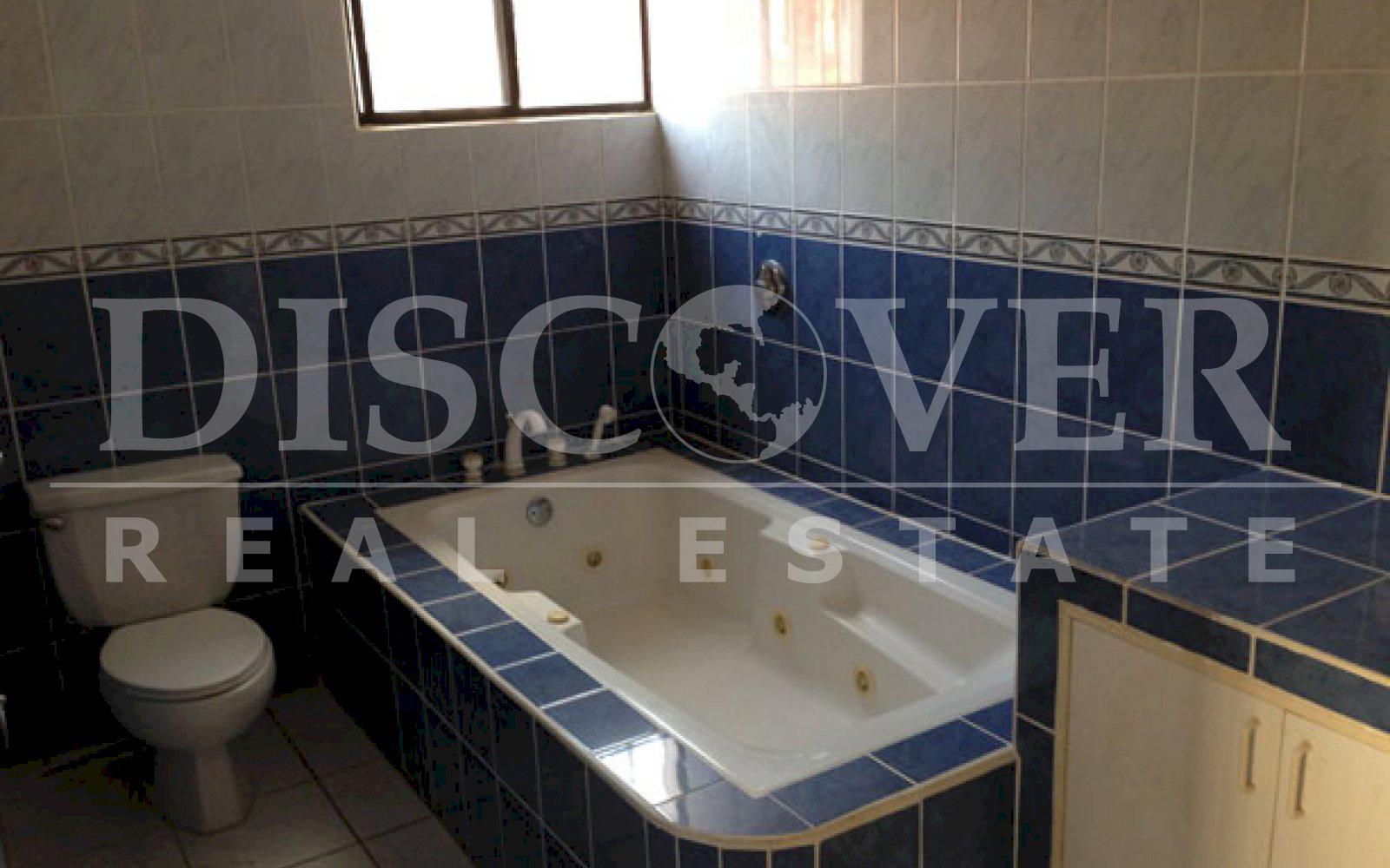  Beautiful 2 storey House for Rent in Lomas of NotreDame ID 8863