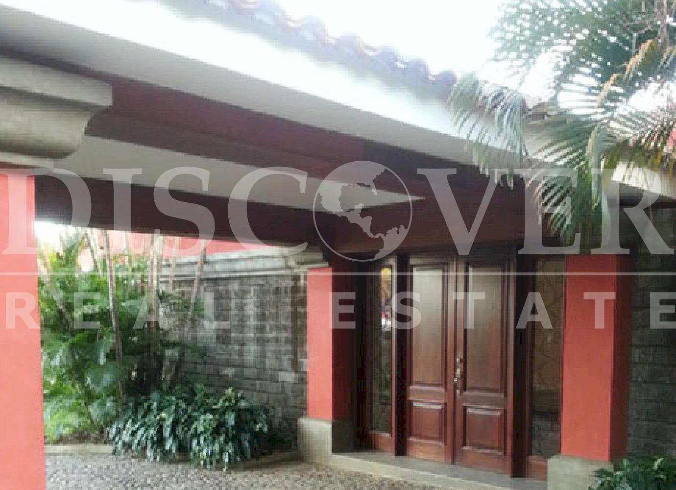  Beautiful Residence for Rent in Altos de Santo Domingo ID 8874
