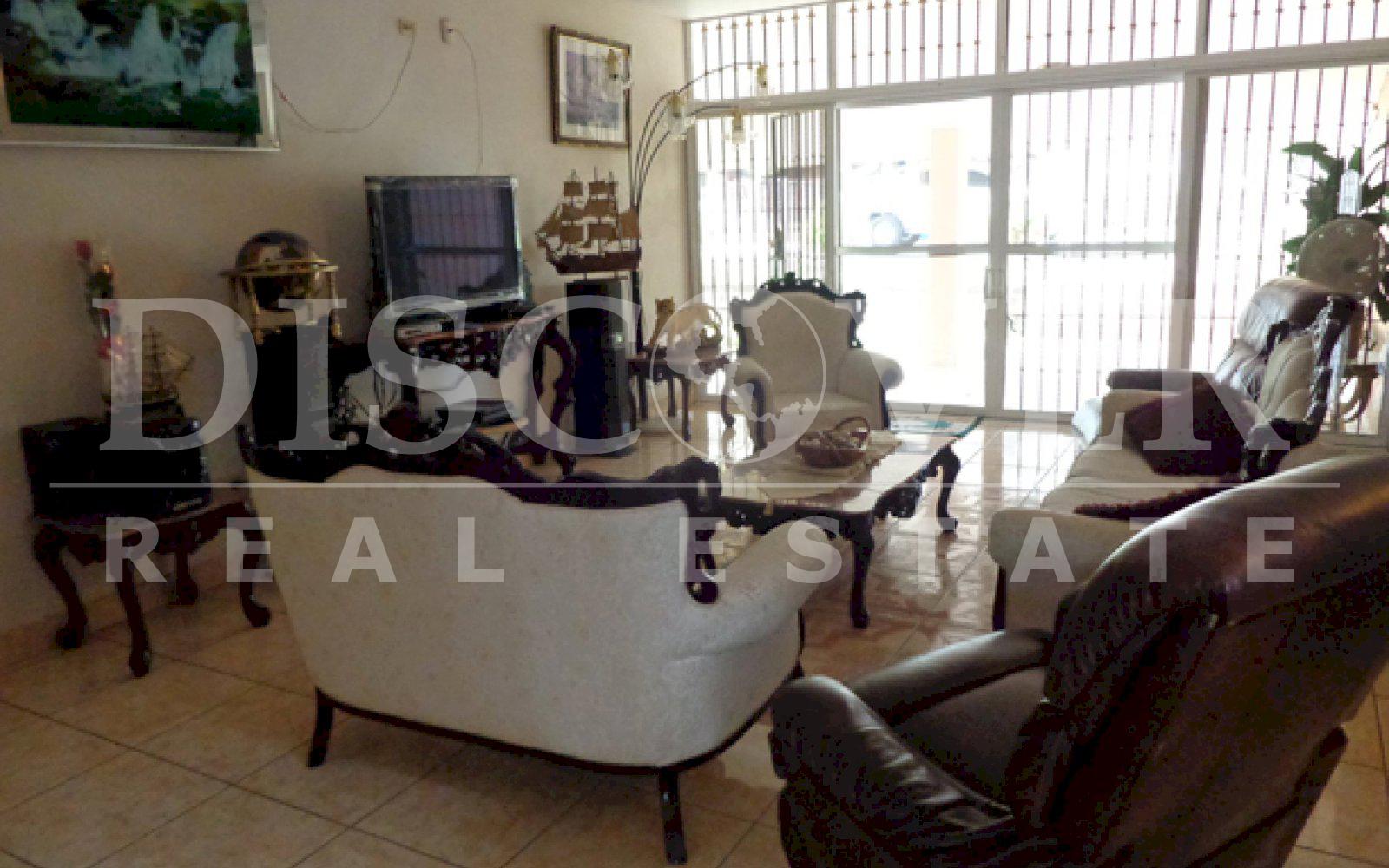  House for sale in Carretera Vieja a León, Managua, Nicaragua.