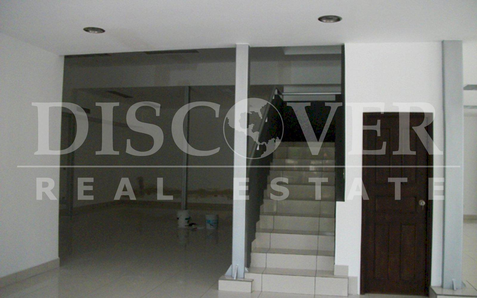 https://images.discovernica.com/propiedad/1600/ID_9066_EDIFICIO.CRISTAL.LAS_COLINAS.ALQUILER.MODERNO.MANAGUA_3_.JPG