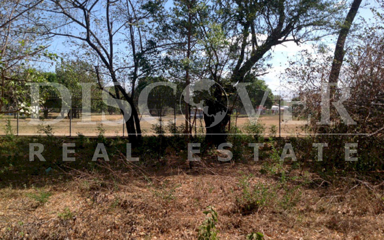 Land located in the entrance of León Road ID 9092