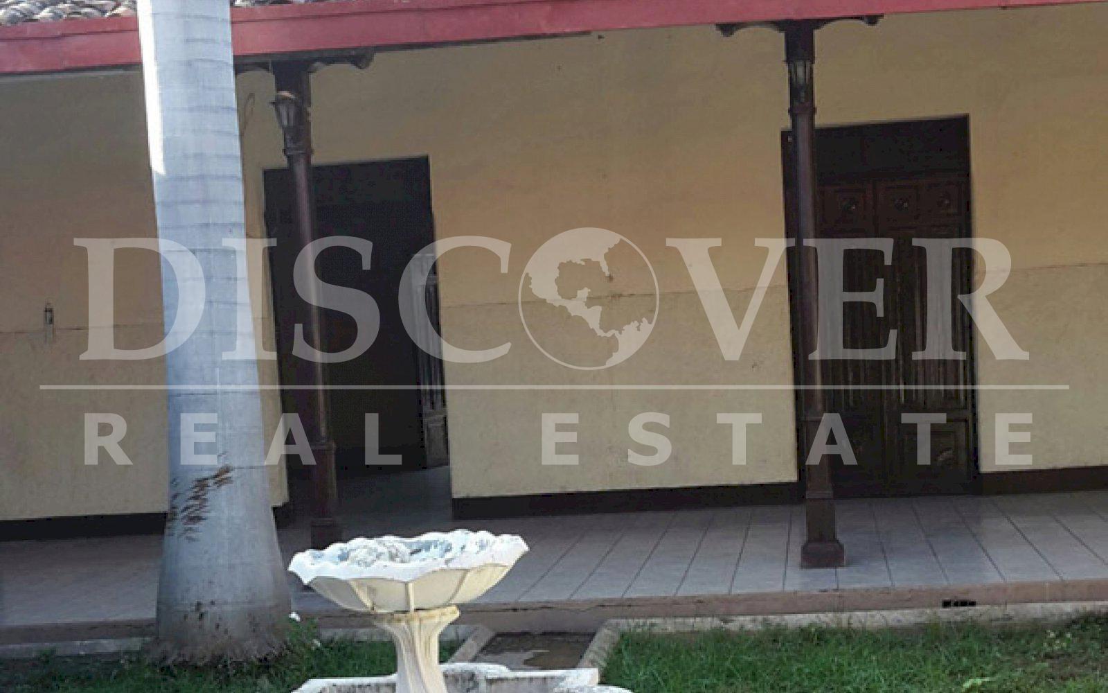 Colonial House for Sale in Granada City ID 9145