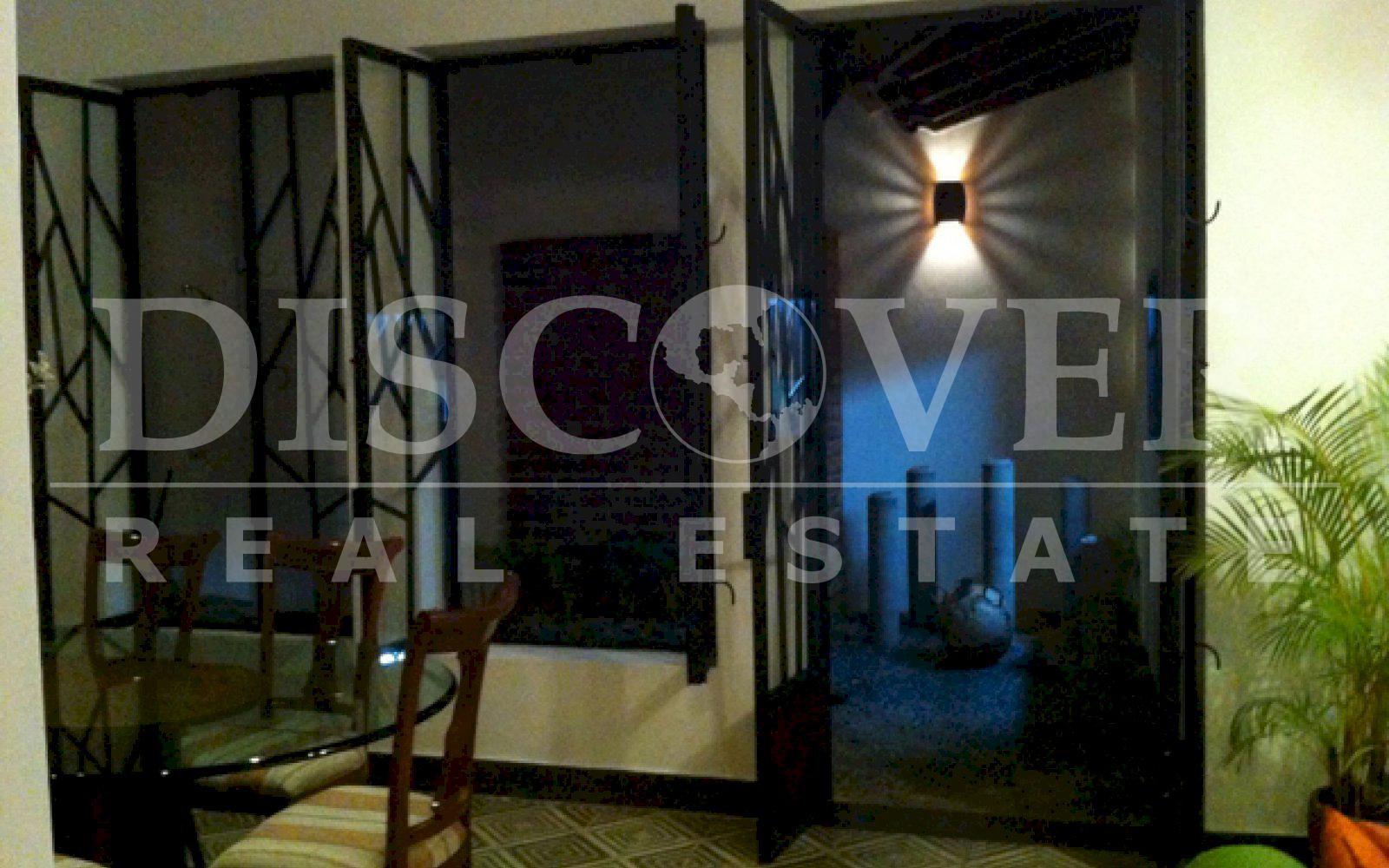 Colonial Home for Sale in Granada City ID 9151