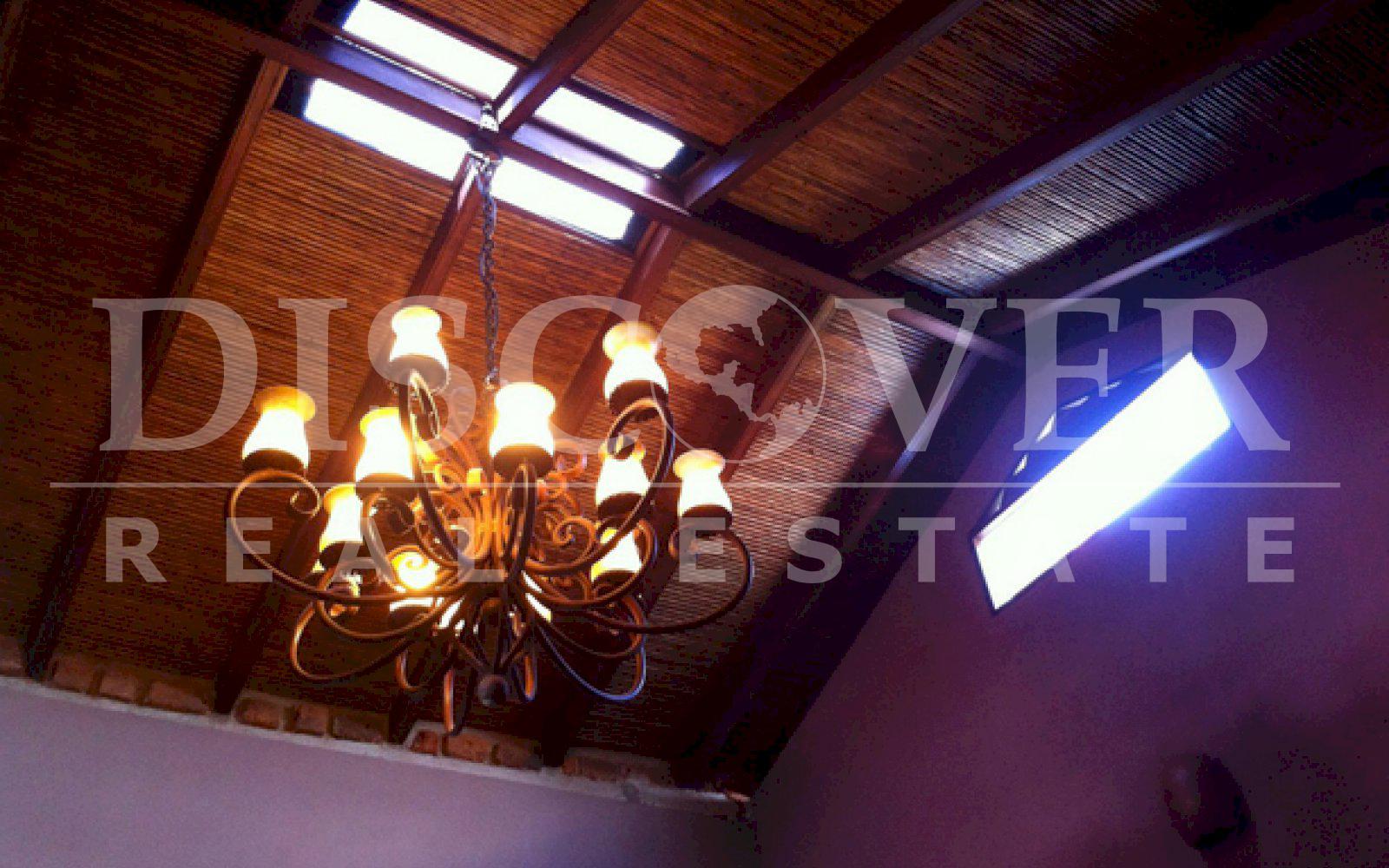 Colonial Home for Sale in Granada City ID 9151