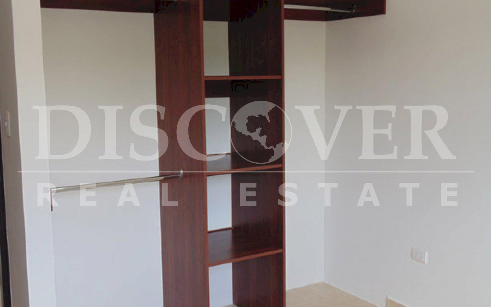  House for rent in Las Colinas.