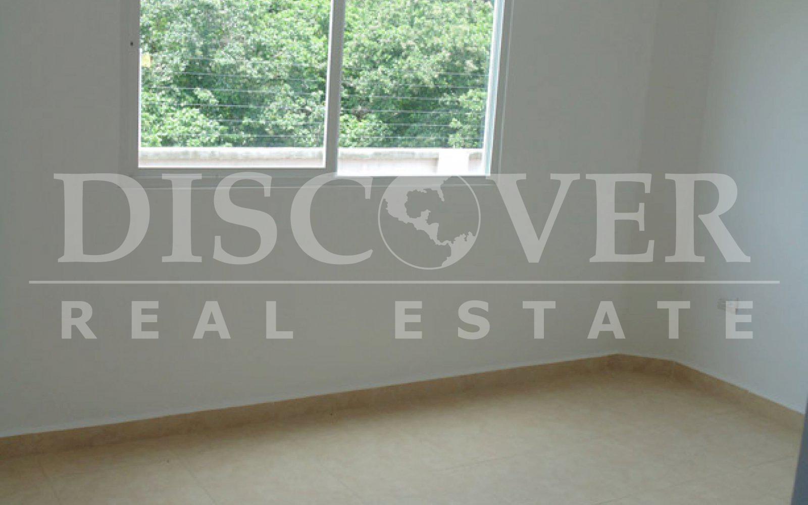  House for rent in Las Colinas.