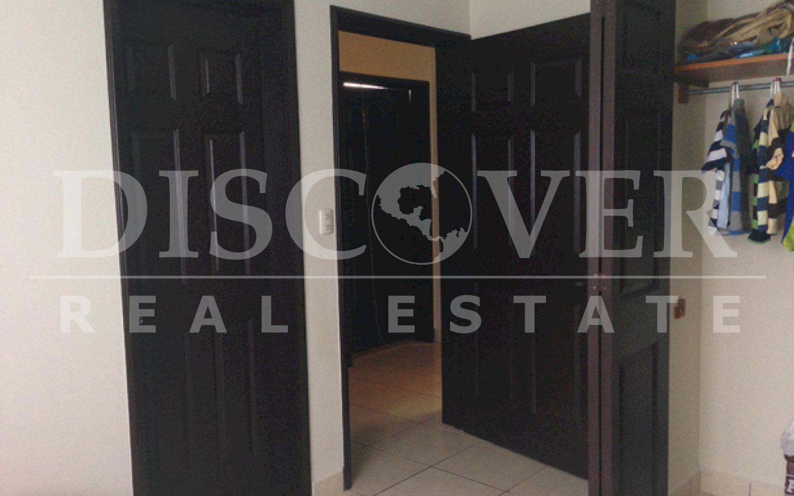 https://images.discovernica.com/propiedad/1600/ID_9292_ERMITAS_DE_ESQUIPULAS.CASA.ALQUILER.VENTA.NUEVA.HERMOSA.GRANDE.MANAGUA_3_.JPG