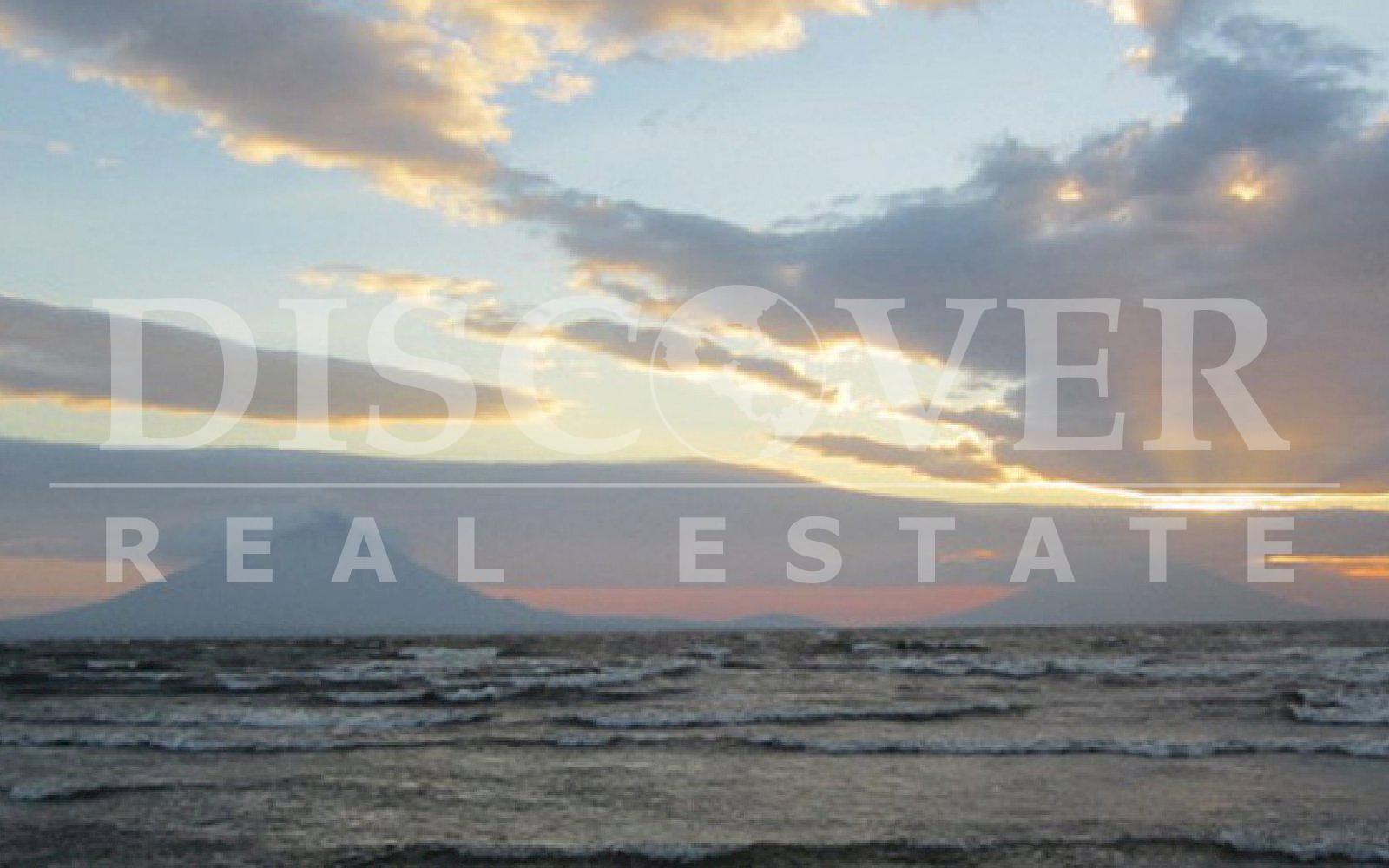 https://images.discovernica.com/propiedad/1600/ID_9309_CONDOMINIO.TOLA.TERRENOS_EN_VENTA.RIVAS.PLAYA.SURF.NICARAGUA_1_.jpg