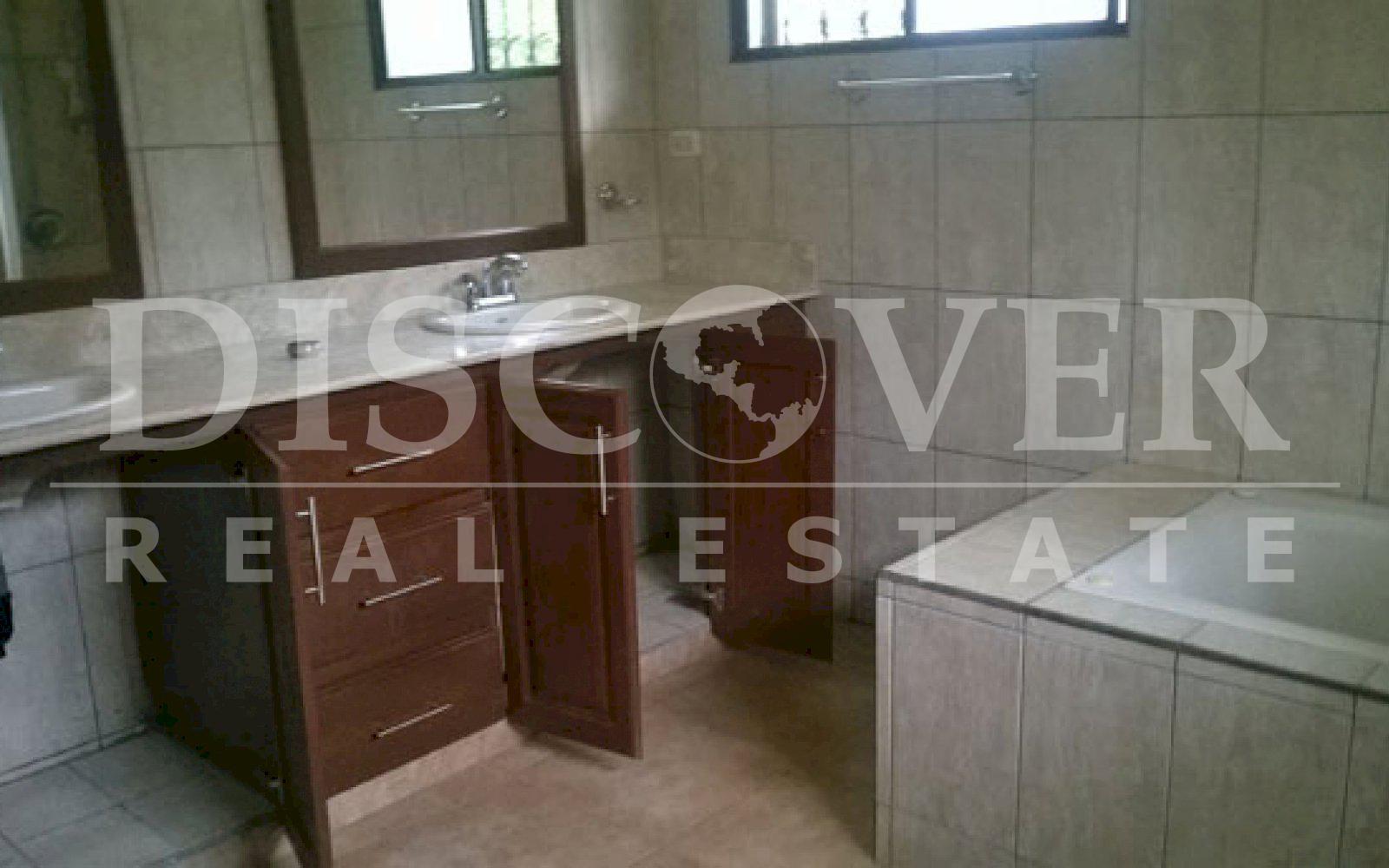 https://images.discovernica.com/propiedad/1600/ID_9351_ESTANCIA_SANTO_DOMINGO._CASA_EN_VENTA.ALQUILER_DE_CASA.MANAGUA_1_.jpg