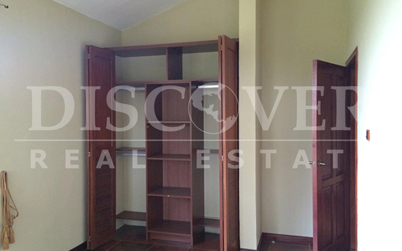 https://images.discovernica.com/propiedad/1600/ID_9442_CARRETERA_NUEVA_LEON.MANAGUA._CASA_6_.JPG