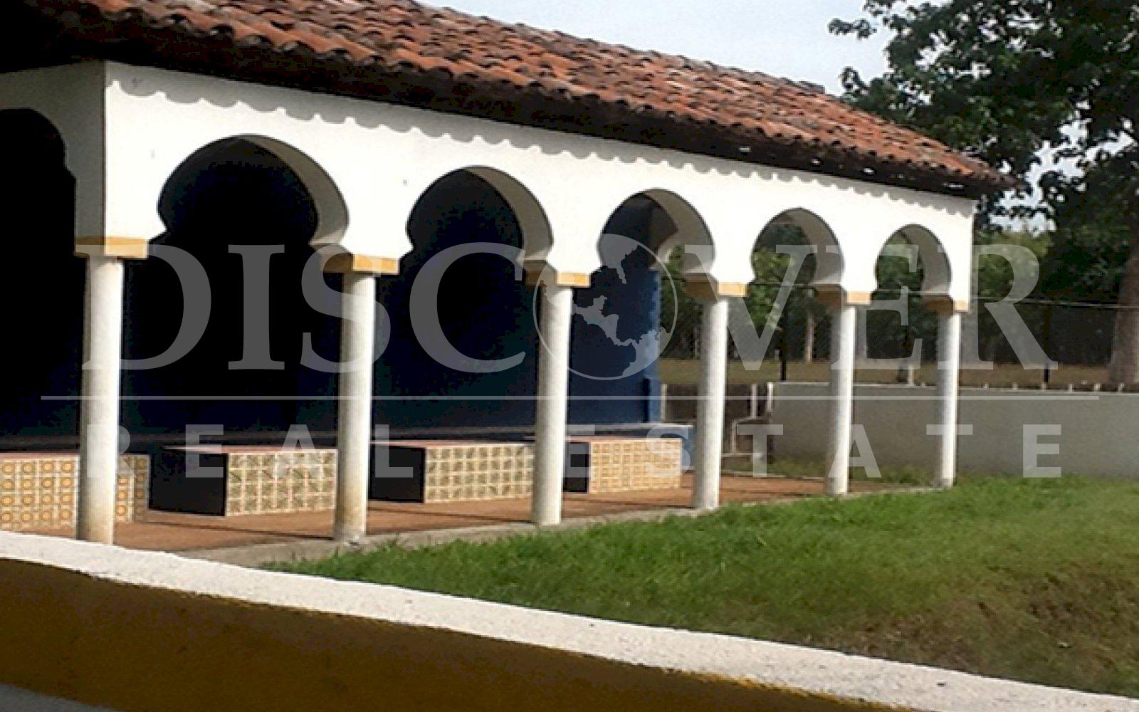 https://images.discovernica.com/propiedad/1600/ID_9447_LEON.BELLA_FINCA.VENTA.SALINAS_GRANDE.FINCA_ECOLOGICA_6_.jpg