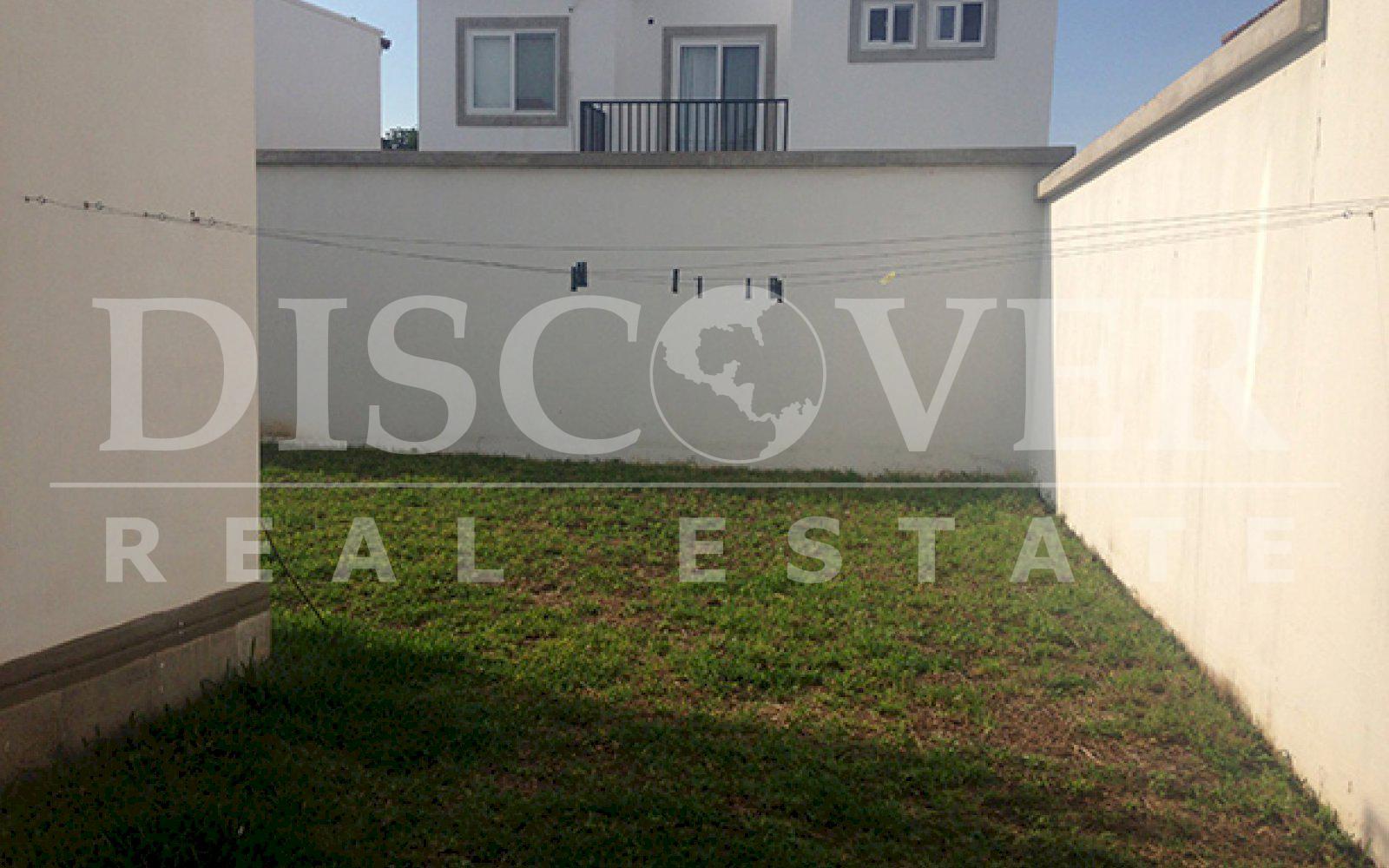 https://images.discovernica.com/propiedad/1600/ID_9509_ALAMEDA_DE_LAS_COLINAS.CASA.VENTA.ALQUILER.COLEGIO_LINCOLN_2_.JPG
