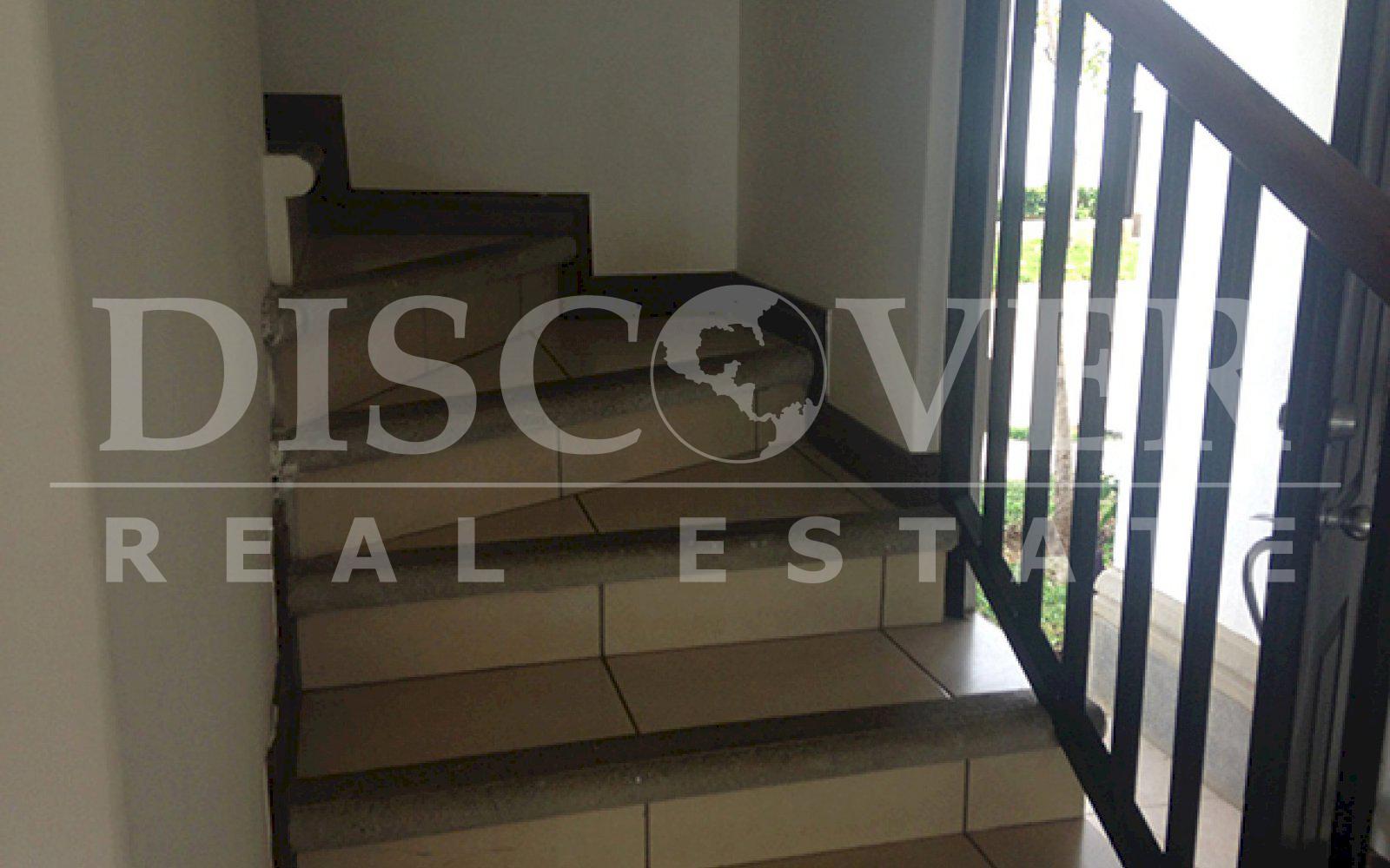 https://images.discovernica.com/propiedad/1600/ID_9509_ALAMEDA_DE_LAS_COLINAS.CASA.VENTA.ALQUILER.COLEGIO_LINCOLN_3_.JPG