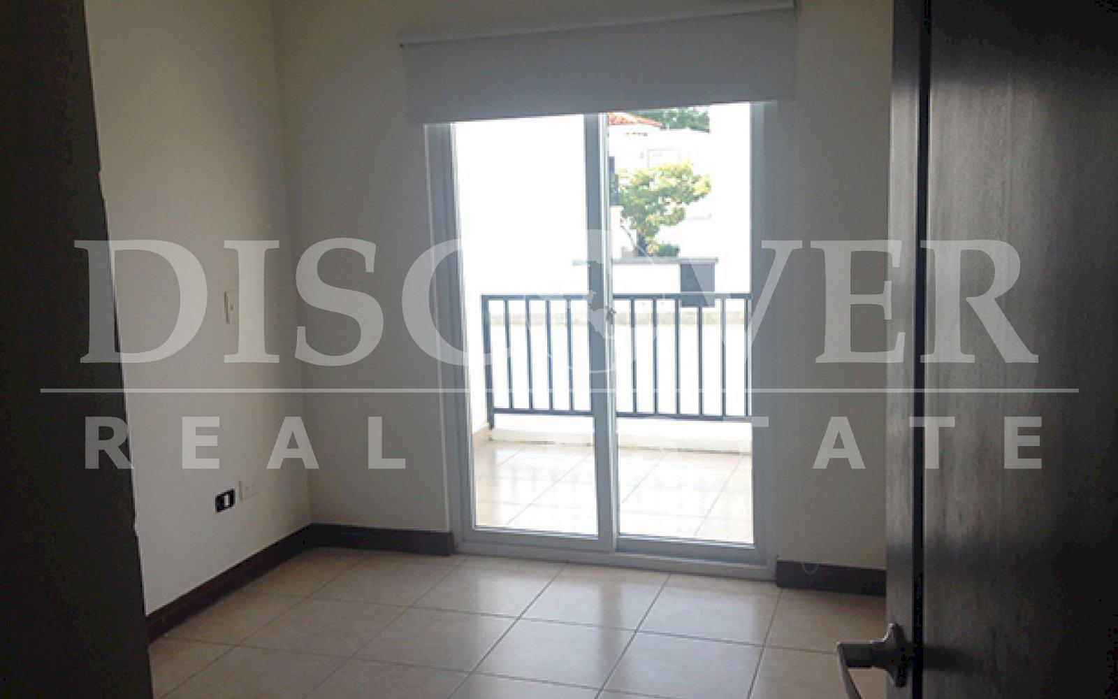 https://images.discovernica.com/propiedad/1600/ID_9509_ALAMEDA_DE_LAS_COLINAS.CASA.VENTA.ALQUILER.COLEGIO_LINCOLN_6_.JPG