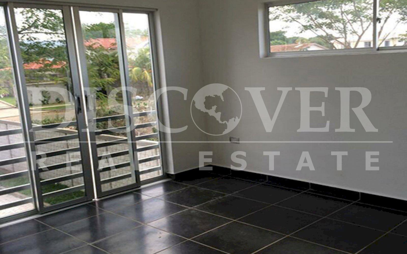 https://images.discovernica.com/propiedad/1600/ID_9539_APARTAMENTO.ALQUILER.LAS_COLINAS_4_.JPG