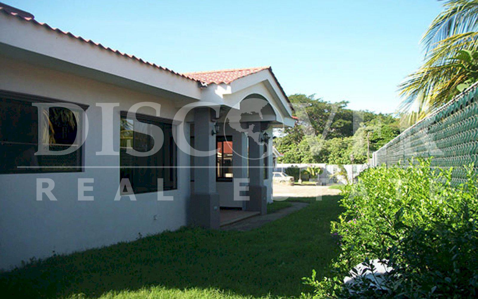  Houses for Rent in Condominium in Satelite de Asososca ID 9538