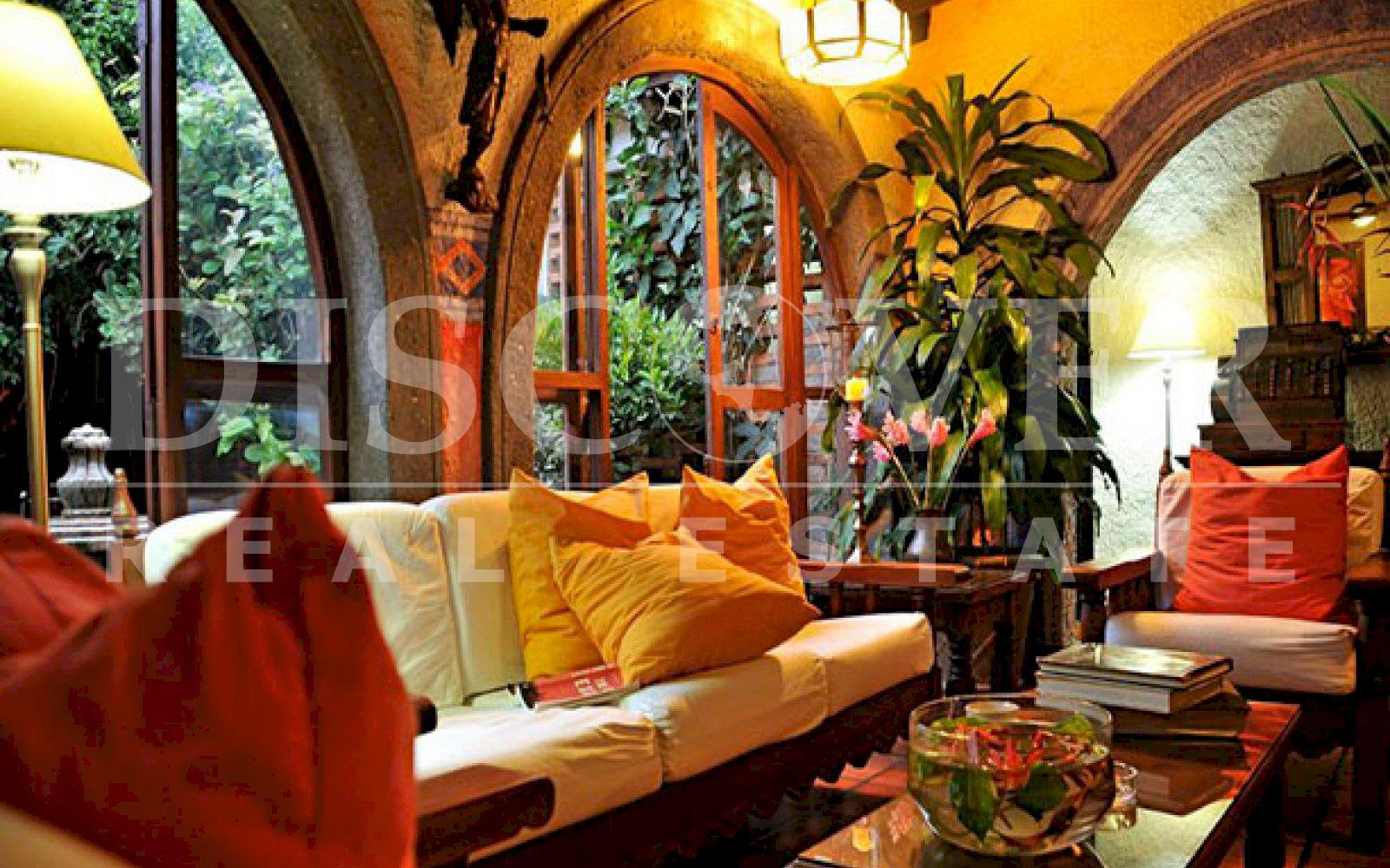 https://images.discovernica.com/propiedad/1600/ID_9612_VENTA.HOTEL.PLANES_DE_ALTAMIRA_1_.jpg