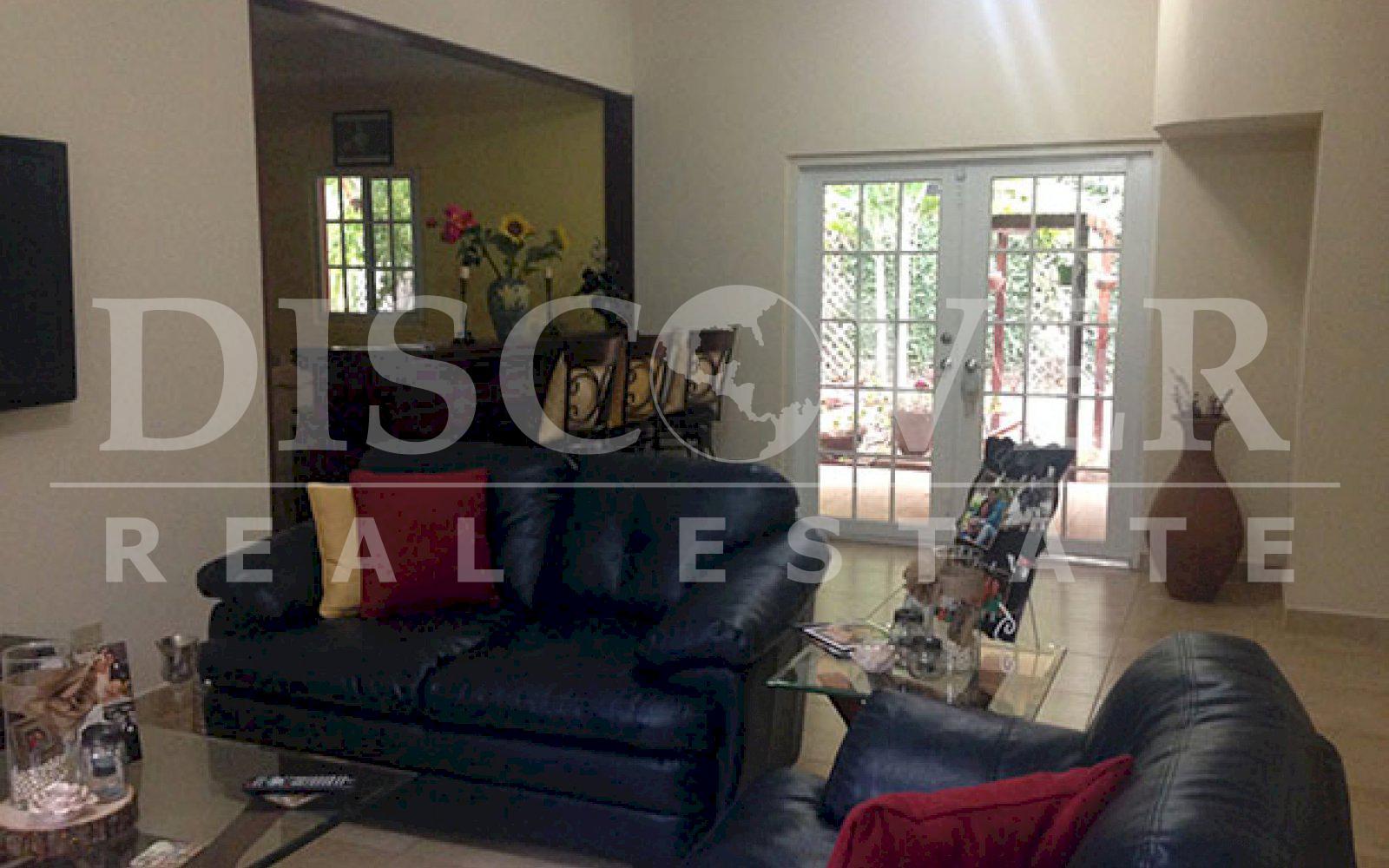 https://images.discovernica.com/propiedad/1600/ID_9703_VENTA.CASA.PRADERAS_DE_LAS_COLINAS._MANAGUA._U_220_000_2_.JPG