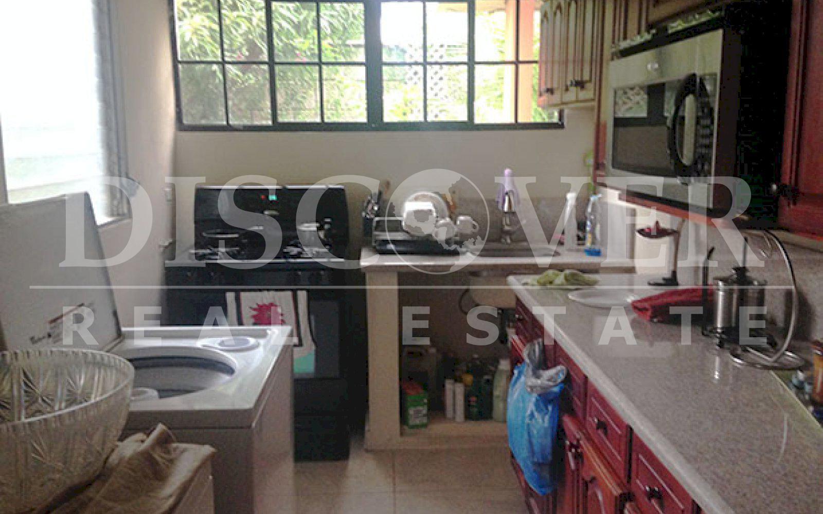 https://images.discovernica.com/propiedad/1600/ID_9703_VENTA.CASA.PRADERAS_DE_LAS_COLINAS._MANAGUA._U_220_000_9_.JPG