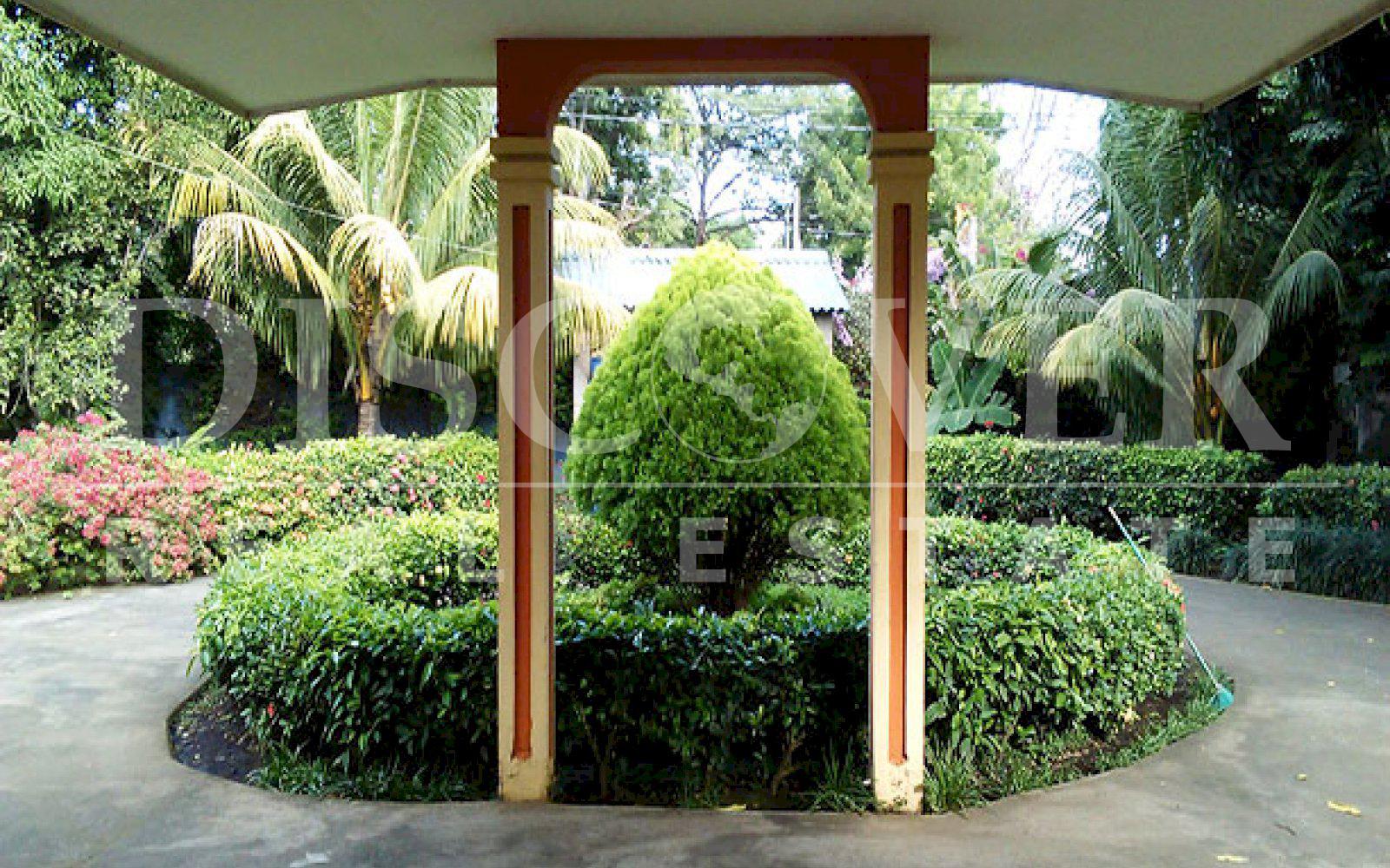 https://images.discovernica.com/propiedad/1600/ID_9725_VENTA.CASA._TICUANTEPE.MANAGUA.NICARAGUA.U_375_000_1_.jpg