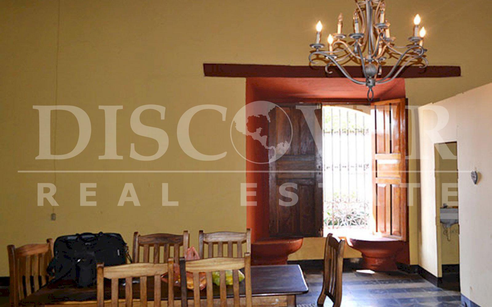 House for Sale located in the center of León City ID 9669