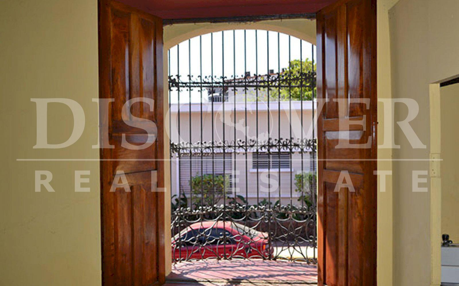 House for Sale located in the center of León City ID 9669
