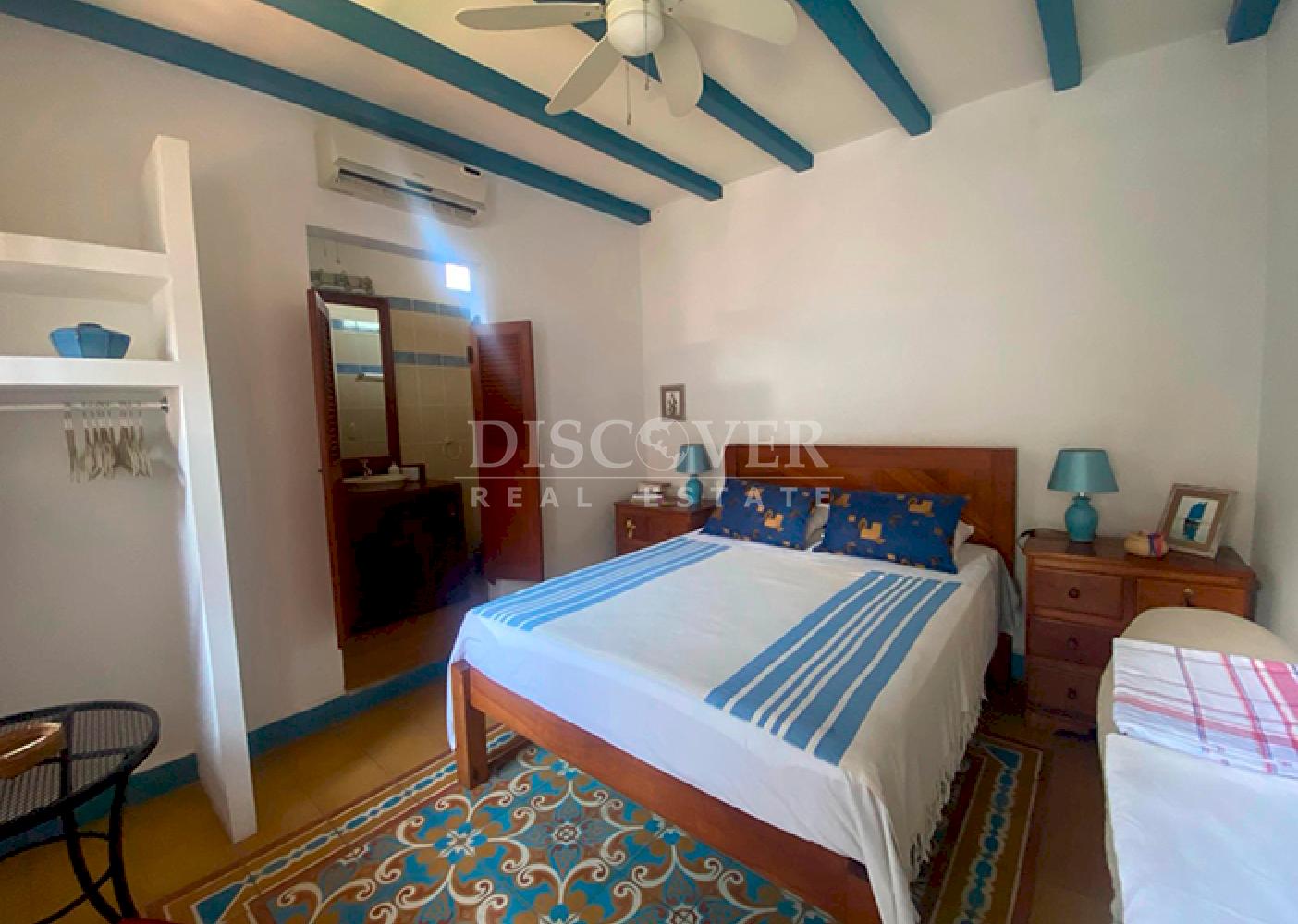  House with pool and large plot of land for sale in Granada