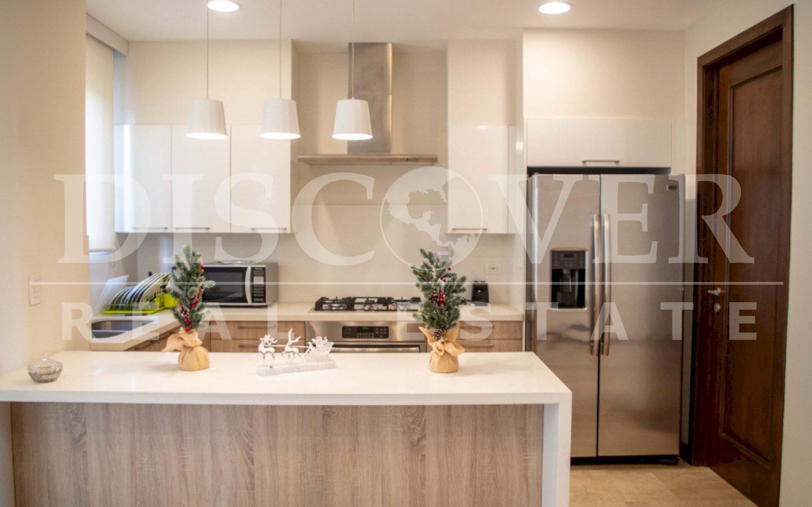  Apartment for rent in Old Santo Domingo Condominium.