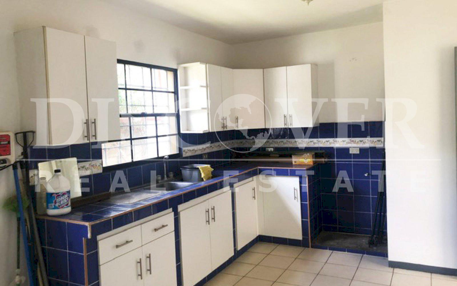  House for rent in Acoma residential