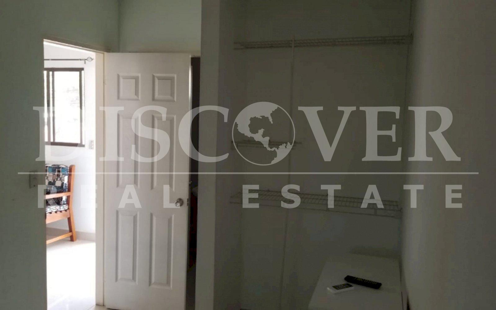  Furnished Apartment in Los Robles Residential ID12054