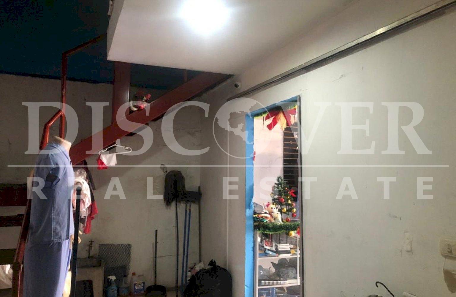  Commercial Module for rent in the Roberto Huembes market sector.