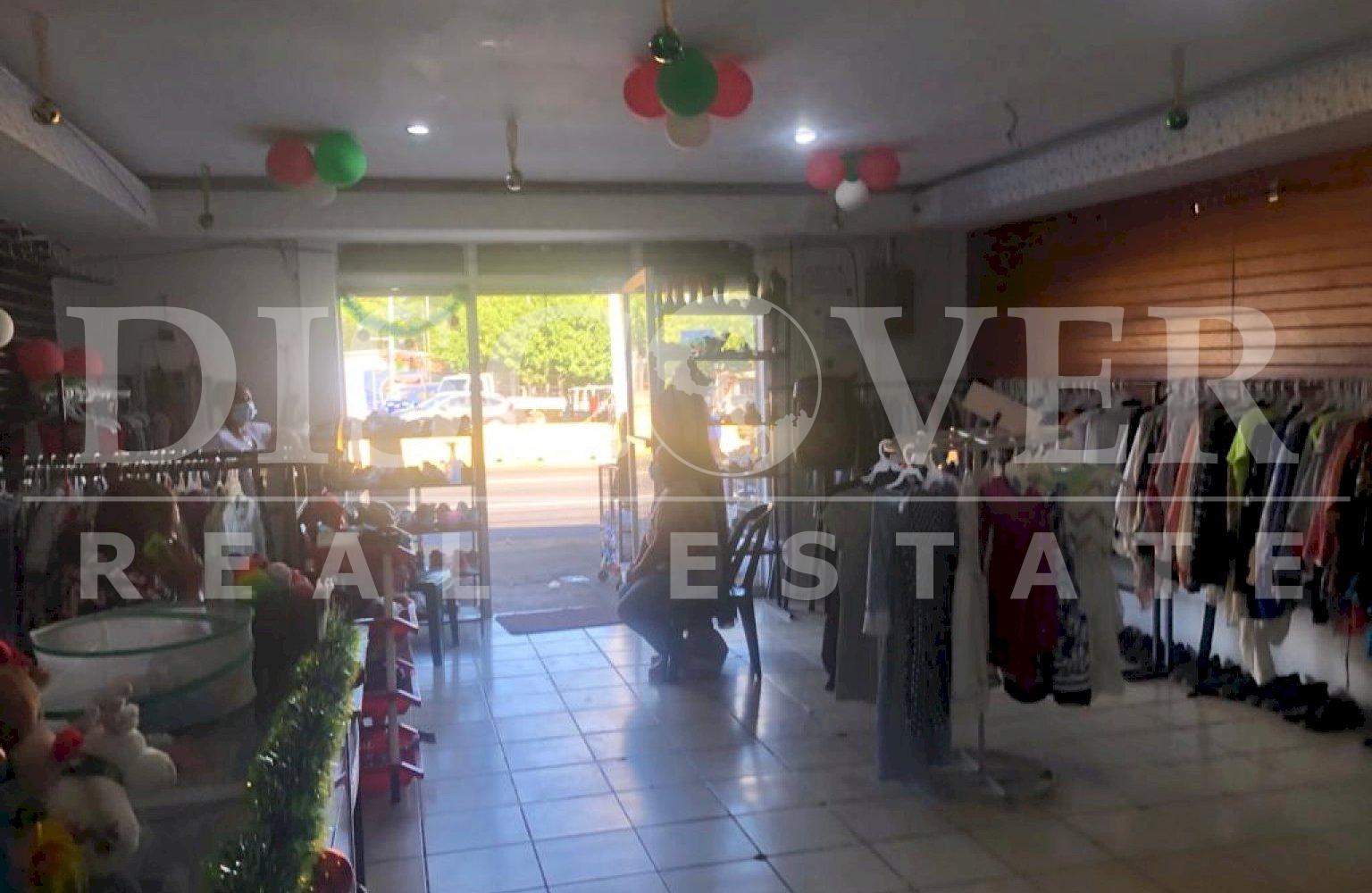  Commercial Module for rent in the Roberto Huembes market sector.