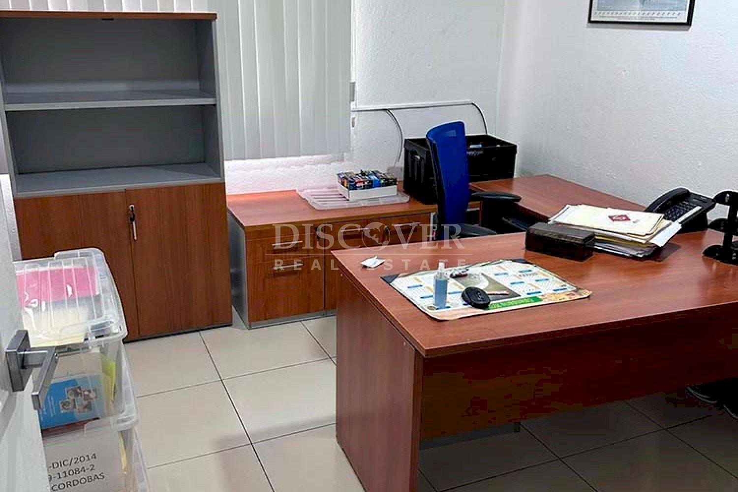  Office for Rent in Colonial in Los Robles